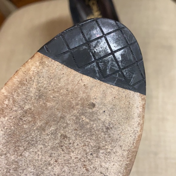 Authentic Chanel pumps size 8.5 - Picture 12 of 14